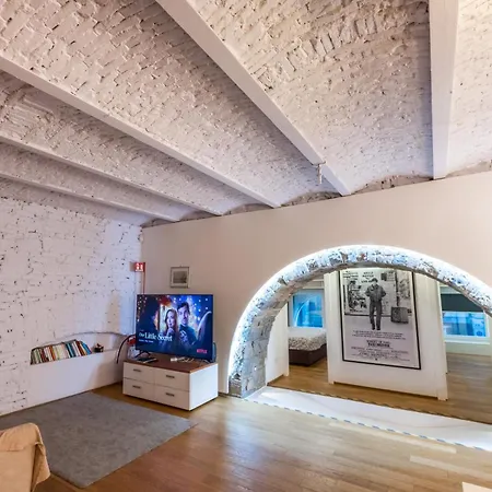 Simon's House * Trieszt