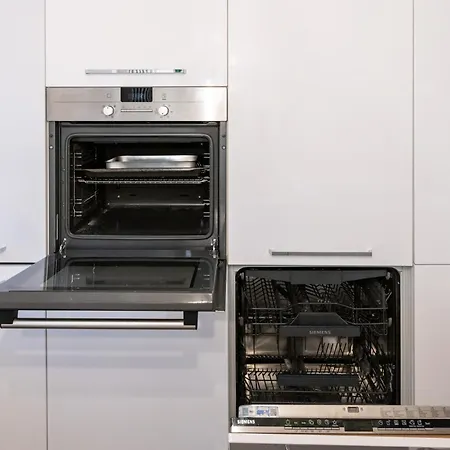 Simon's House Apartman *